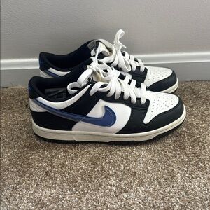 Nike mens/kids White, Blue and Black dunks